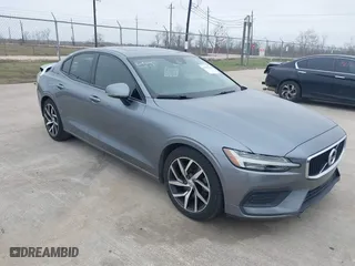 2020 Volvo S60 Momentum with VIN 7JR102FK9LG036730, listed as a IAAI auction lot 41592348 with 42,121 mi miles. Bid and sale history available at carsss.com. Image 1.
