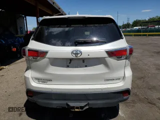 2016 Toyota Highlander Limited with VIN 5TDDKRFH3GS258727, listed as a Copart auction lot 61667005 with 121,789 mi miles and Salvage title. Bid and sale history available at DreamBid. Image 6.