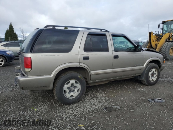 2003 Chevrolet Blazer LS z VIN 1GNDT13X23K120941, wystawiony jako Copart lot #47220845 z przebiegiem 100 245 mil mil oraz Szkoda całkowita • Salvage title. Historia ofert i sprzedaży dostępna na DreamBid. Obrazek 3.