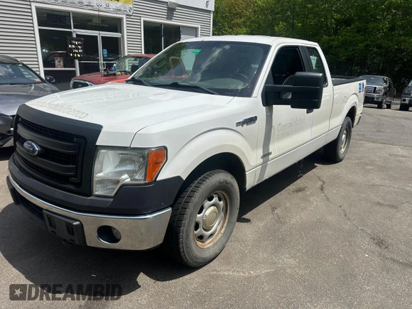 2014 Ford F-150 XL z VIN 1FTFX1ET3EKD27549, wystawiony jako Copart lot #59121075 z przebiegiem 267 782 mil mil oraz Czysty tytuł • Clean title. Historia ofert i sprzedaży dostępna na DreamBid. Obrazek 2.