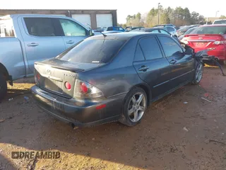2004 Lexus IS 300/350 with VIN JTHBD192140094109, listed as a IAAI auction lot 41189464 with 357,801 mi miles and . Bid and sale history available at carsss.com. Image 4.
