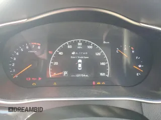 2015 Kia Cadenza Premium with VIN KNALN4D75F5168707, listed as a Copart auction lot 47615395 with 137,754 mi miles and Clean Title. Bid and sale history available at DreamBid. Image 9.