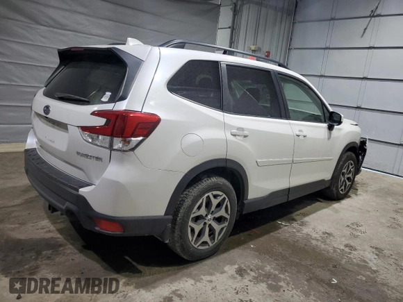 2019 Subaru Forester Premium with VIN JF2SKAEC8KH449783, listed as a Copart auction lot 48060885 with 62,117 mi miles and Salvage Title. Bid and sale history available at carsss.com. Image 3.