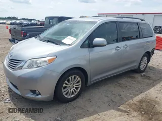 2015 Toyota Sienna XLE with VIN 5TDYK3DC9FS532310, listed as a IAAI auction lot 41990553 with 75,133 mi miles and . Bid and sale history available at DreamBid. Image 18.