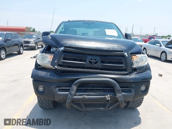 2013 Toyota Tundra z VIN 5TFDW5F15DX321719, wystawiony jako IAAI lot #42269647 z przebiegiem 174 242 mil mil oraz . Historia ofert i sprzedaży dostępna na DreamBid. Obrazek 12.