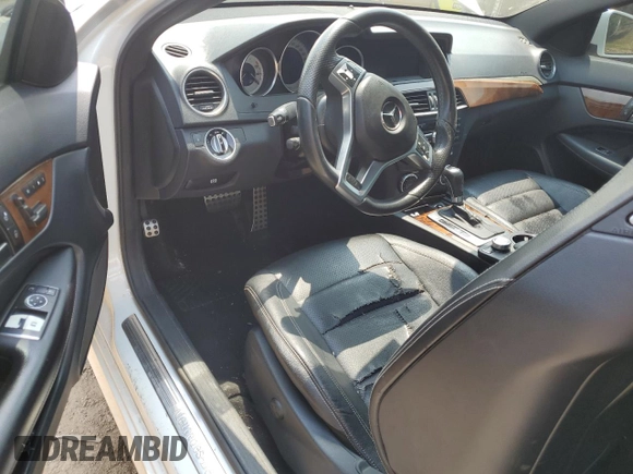 2015 Mercedes-Benz C 250 with VIN WDDGJ4HB4FG366249, listed as a Copart auction lot 59894625 with 92,439 mi miles and Clean title. Bid and sale history available at DreamBid. Image 8.