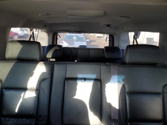 2015 GMC Yukon XL SLT with VIN 1GKS2HKC7FR533710, listed as a Copart auction lot 48336335 with 183,731 mi miles and Clean Title. Bid and sale history available at carsss.com. Image 10.