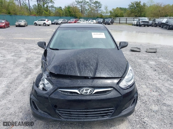 2014 Hyundai Accent GS with VIN KMHCT5AE7EU164658, listed as a IAAI auction lot 41911092 with 132,442 mi miles. Bid and sale history available at carsss.com. Image 12.