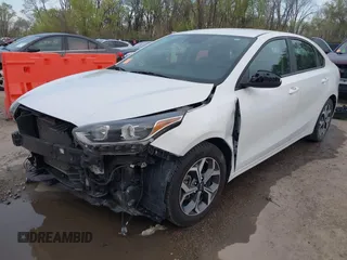 2021 Kia Forte LXS z VIN 3KPF24AD8ME360661, wystawiony jako IAAI lot #41955200 z przebiegiem 106 542 mil mil oraz . Historia ofert i sprzedaży dostępna na DreamBid. Obrazek 18.