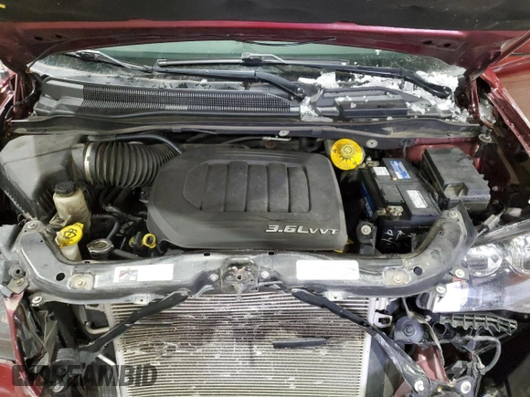 2018 Dodge Grand Caravan SE with VIN 2C4RDGBG4JR215192, listed as a Copart auction lot 45911655 with 75,239 mi miles and Salvage Title. Bid and sale history available at DreamBid. Image 12.