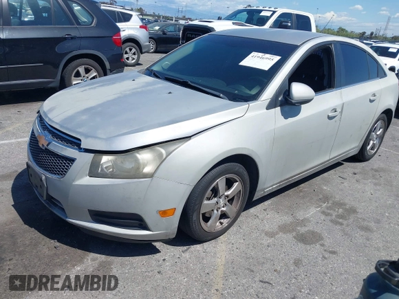 2014 Chevrolet Cruze 1LT with VIN 1G1PC5SB0E7158038, listed as a IAAI auction lot 41946995 with 164,578 mi miles and . Bid and sale history available at DreamBid. Image 2.