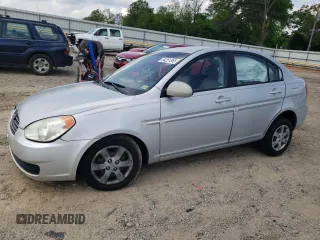 2008 Hyundai Accent GLS z VIN KMHCN46C98U280170, wystawiony jako Copart lot #54251365 z przebiegiem 163 298 mil mil oraz Szkoda całkowita • Salvage title. Historia ofert i sprzedaży dostępna na DreamBid. Obrazek 1.