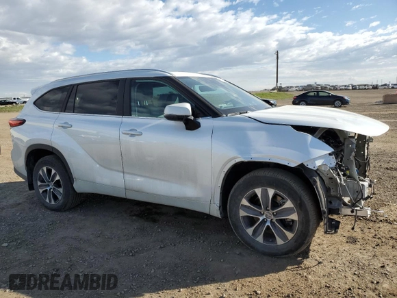 2023 Toyota Highlander L with VIN 5TDKDRBH0PS527435, listed as a Copart auction lot 55776425 with 24,944 mi miles and Salvage title. Bid and sale history available at DreamBid. Image 4.