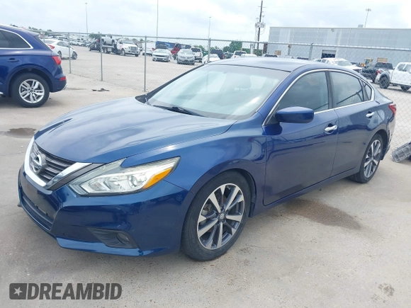 2017 Nissan Altima SR with VIN 1N4AL3AP2HN347052, listed as a IAAI auction lot 42114336 with 34,928 mi miles and . Bid and sale history available at carsss.com. Image 2.