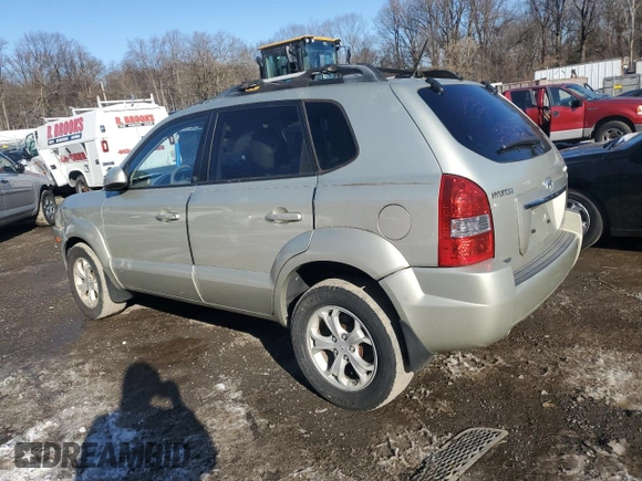2009 Hyundai Tucson SE with VIN KM8JN72D19U970813, listed as a Copart auction lot 88469545 with 152,648 mi miles and Salvage Title. Bid and sale history available at carsss.com. Image 2.