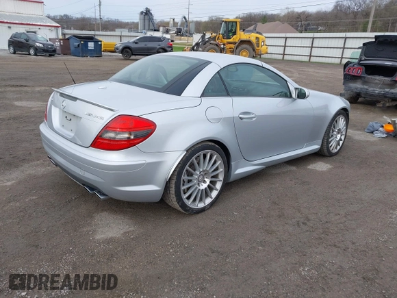 2006 Mercedes-Benz SLK 55 AMG with VIN WDBWK73F66F104476, listed as a IAAI auction lot 41947845 with 87,043 mi miles and . Bid and sale history available at DreamBid. Image 4.