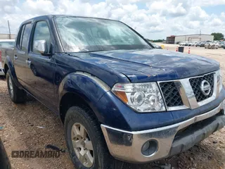 2006 Nissan Frontier SE z VIN 1N6AD07UX6C423156, wystawiony jako IAAI lot #42477881 z przebiegiem Nie podano mil oraz . Historia ofert i sprzedaży dostępna na DreamBid. Obrazek 1.
