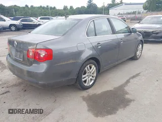 2007 Volkswagen Jetta 2.5 with VIN 3VWRF71K17M119579, listed as a IAAI auction lot 42526813 with 120,702 mi miles and . Bid and sale history available at DreamBid. Image 4.