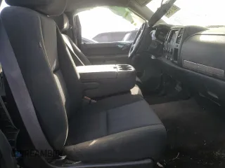 2011 Chevrolet Silverado 1500 LT with VIN 1GCNKSE0XBZ335401, listed as a Copart auction lot 83712434 with 263,091 mi miles and Salvage Title. Bid and sale history available at DreamBid. Image 10.
