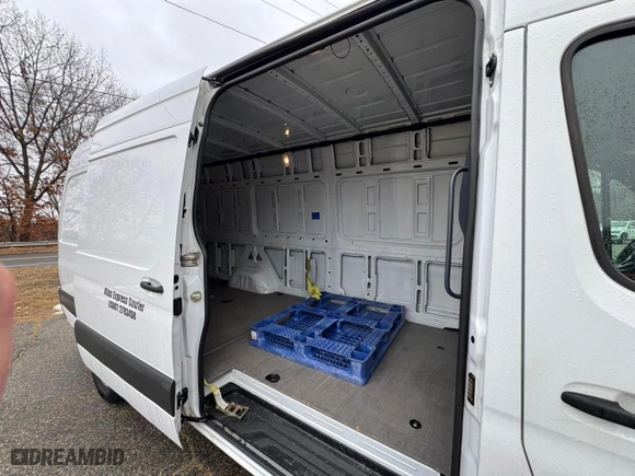 2022 Mercedes-Benz Sprinter Cargo Van with VIN W1Y4ECHY3NT091894, listed as a Copart auction lot 44074725 with 243,669 mi miles and Clean Title. Bid and sale history available at carsss.com. Image 6.