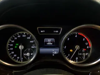 2014 Mercedes-Benz GL-Class GL 350 BlueTEC with VIN 4JGDF2EE1EA286308, listed as a Copart auction lot 48181265 with 188,086 mi miles and Clean Title. Bid and sale history available at carsss.com. Image 9.