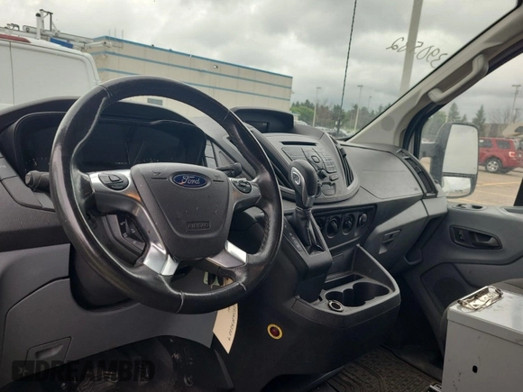 2018 Ford Transit с VIN 1FTYR1YG3JKB52229, выставлен на аукционе IAAI как лот 42720872 с пробегом 119 639 миль миль и . История ставок и продаж доступна на DreamBid. Изображение 18.