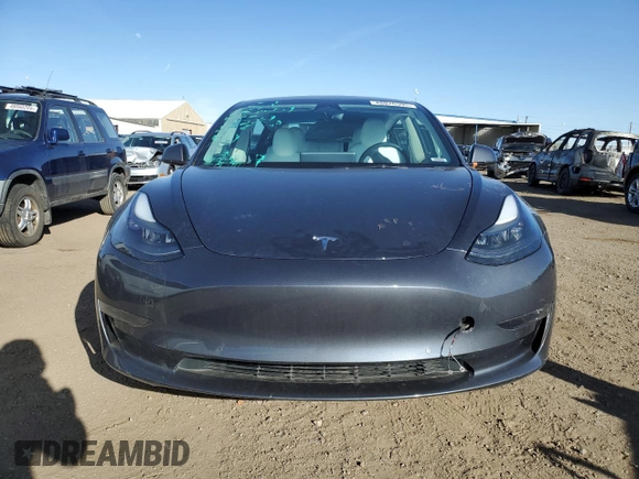 2022 Tesla Model 3 Long Range z VIN 5YJ3E1EB1NF270328, wystawiony jako Copart lot #48076395 z przebiegiem 45 595 mil mil oraz Szkoda całkowita • Salvage title. Historia ofert i sprzedaży dostępna na DreamBid. Obrazek 5.
