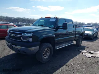 2003 Chevrolet Silverado 2500HD LT3 with VIN 1GCHK23G93F134296, listed as a IAAI auction lot 41546094 with 265,000 mi miles. Bid and sale history available at carsss.com. Image 17.
