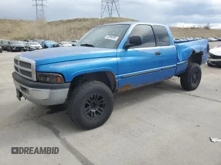 1999 Dodge 1500 z VIN 3B7HF13Z6XM513410, wystawiony jako Copart lot #53395395 z przebiegiem 222 399 mil mil oraz Szkoda całkowita • Salvage title. Historia ofert i sprzedaży dostępna na DreamBid. Obrazek 1.