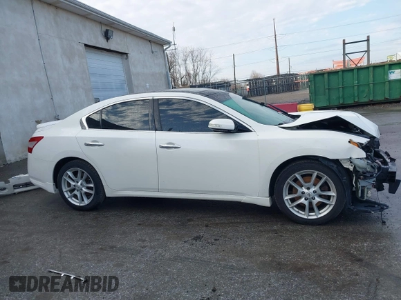 2010 Nissan Maxima SV z VIN 1N4AA5AP7AC865211, wystawiony jako IAAI lot #41783071 z przebiegiem 177 512 mil mil oraz . Historia ofert i sprzedaży dostępna na DreamBid. Obrazek 14.