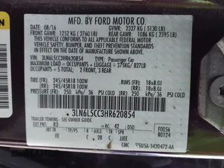 2017 Lincoln MKZ Select z VIN 3LN6L5CC3HR620854, wystawiony jako IAAI lot #41042376 z przebiegiem 131 517 mil mil oraz . Historia ofert i sprzedaży dostępna na DreamBid. Obrazek 9.
