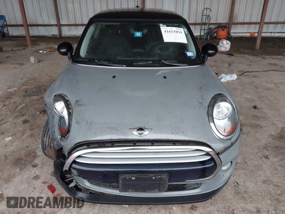 2015 MINI Hardtop with VIN WMWXM5C51F3B34207, listed as a IAAI auction lot 41615894 with 15,787 mi miles and . Bid and sale history available at DreamBid. Image 12.