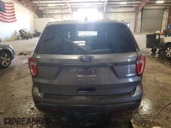 2018 Ford Police Interceptor Utility z VIN 1FM5K8ATXJGC77170, wystawiony jako Copart lot #76998874 z przebiegiem 133 130 mil mil oraz Czysty tytuł • Clean title. Historia ofert i sprzedaży dostępna na DreamBid. Obrazek 6.