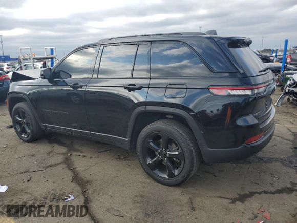2022 Jeep Grand Cherokee Laredo with VIN 1C4RJHAGXN8633046, listed as a Copart auction lot 77960944 with 41,830 mi miles and Clean title. Bid and sale history available at DreamBid. Image 2.