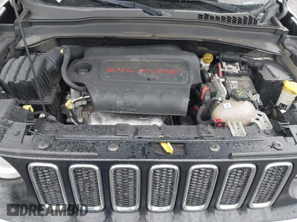 2015 Jeep Renegade Latitude z VIN ZACCJBBT2FPC28341, wystawiony jako IAAI lot #42286301 z przebiegiem 120 676 mil mil oraz . Historia ofert i sprzedaży dostępna na DreamBid. Obrazek 10.