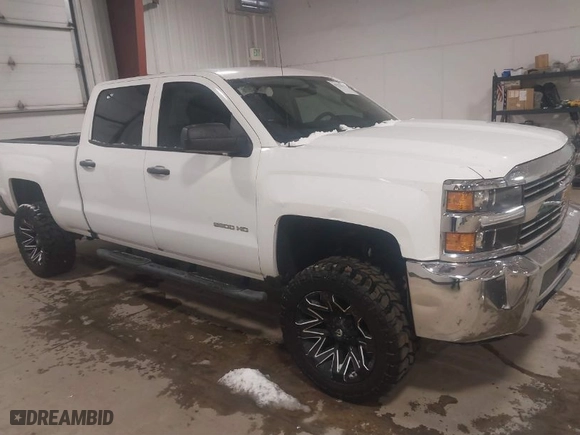 2016 Chevrolet Silverado 2500HD Work Truck with VIN 1GC1KUEG4GF215738, listed as a IAAI auction lot 41274321 with 199,971 mi miles. Bid and sale history available at carsss.com. Image 1.