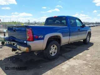 2004 Chevrolet Silverado 1500 Z71 with VIN 2GCEK19T141132102, listed as a IAAI auction lot 42050045 with 133,196 mi miles and . Bid and sale history available at DreamBid. Image 4.