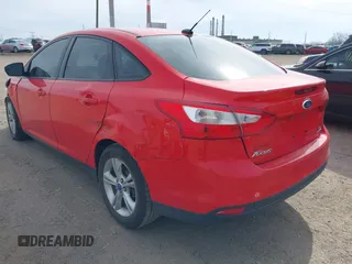 2013 Ford Focus SE with VIN 1FADP3F24DL260760, listed as a IAAI auction lot 41854075 with 125,410 mi miles. Bid and sale history available at carsss.com. Image 3.
