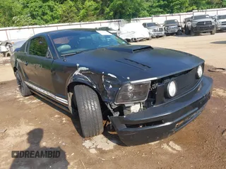 2005 Ford Mustang Deluxe with VIN 1ZVFT80N455247055, listed as a IAAI auction lot 42049726 with 182,342 mi miles and . Bid and sale history available at DreamBid. Image 6.