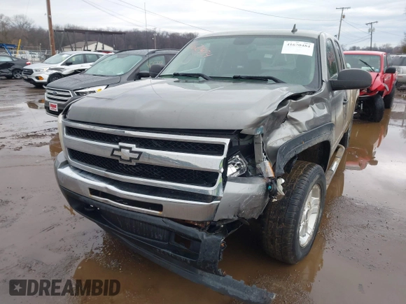 2009 Chevrolet Silverado 1500 LT with VIN 1GCEK29079Z253811, listed as a IAAI auction lot 41670484 with 0 mi miles. Bid and sale history available at carsss.com. Image 17.