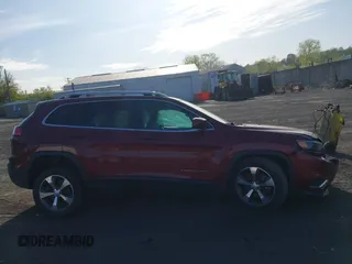 2019 Jeep Cherokee Limited with VIN 1C4PJMDN0KD299607, listed as a IAAI auction lot 42158424 with 80,014 mi miles and . Bid and sale history available at DreamBid. Image 13.