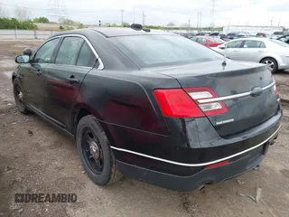 2013 Ford Police Interceptor z VIN 1FAHP2M89DG162643, wystawiony jako IAAI lot #42088765 z przebiegiem 119 386 mil mil oraz . Historia ofert i sprzedaży dostępna na DreamBid. Obrazek 3.