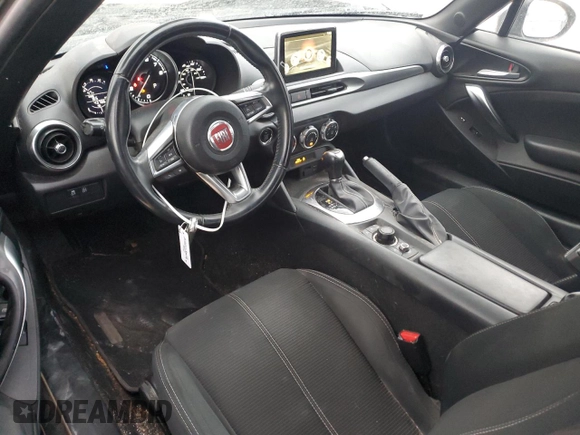 2017 FIAT 124 Spider Elaborazione Abarth z VIN JC1NFAEK4H0127606, wystawiony jako Copart lot #88480585 z przebiegiem 43 786 mil mil oraz Szkoda całkowita • Salvage title. Historia ofert i sprzedaży dostępna na DreamBid. Obrazek 8.