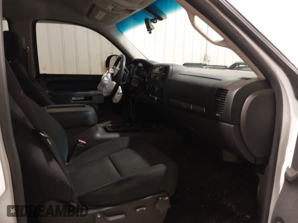 2012 Chevrolet Silverado 1500 LT with VIN 3GCPKSE72CG152890, listed as a IAAI auction lot 41589760 with 170,937 mi miles and . Bid and sale history available at DreamBid. Image 5.