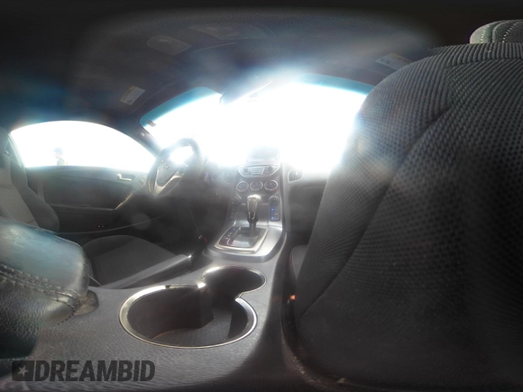 2015 Hyundai Genesis Coupe 3.8L Base с VIN KMHHU6KJ3FU124857, выставлен на аукционе IAAI как лот 42168363 с пробегом 130 469 миль миль и . История ставок и продаж доступна на DreamBid. Изображение 18.