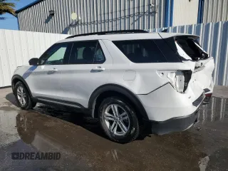 2024 Ford Explorer XLT with VIN 1FMSK7DH7RGA02632, listed as a Copart auction lot 49038645 with 31,704 mi miles and Non Repairable. Bid and sale history available at carsss.com. Image 2.
