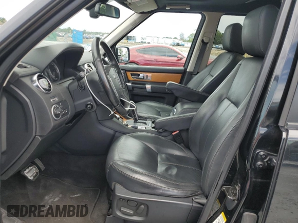 2010 Land Rover LR4 Lux with VIN SALAK2D43AA535304, listed as a Copart auction lot 56714695 with 186,756 mi miles and Clean title. Bid and sale history available at DreamBid. Image 7.