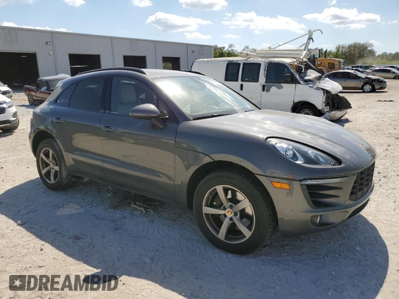 2018 Porsche Macan z VIN WP1AA2A57JLB19167, wystawiony jako Copart lot #53890635 z przebiegiem 52 559 mil mil oraz Szkoda całkowita • Salvage title. Historia ofert i sprzedaży dostępna na DreamBid. Obrazek 4.