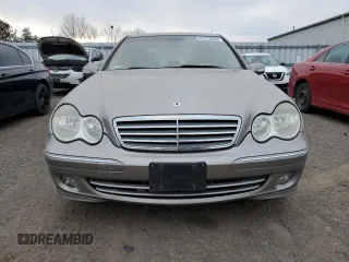 2005 Mercedes-Benz C 240 with VIN WDBRF81J75F611609, listed as a Copart auction lot 87253094 with 242,416 mi miles and Clean Title. Bid and sale history available at DreamBid. Image 5.