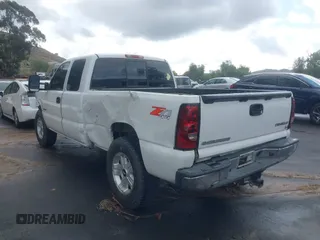 2004 Chevrolet Silverado 1500 with VIN 1GCEK19T14E108929, listed as a IAAI auction lot 41554679 with 225,282 mi miles and . Bid and sale history available at DreamBid. Image 3.